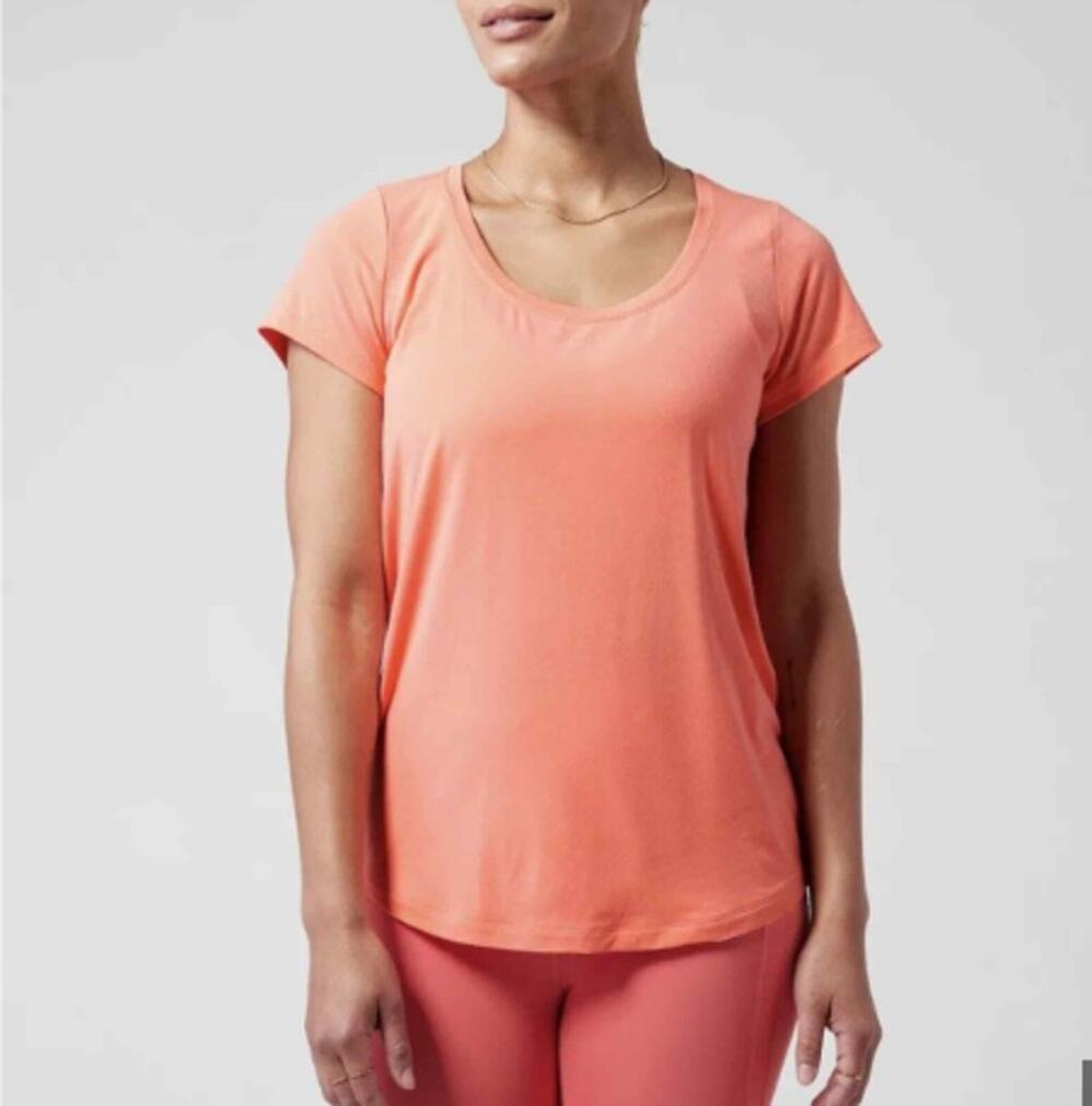 L Athleta Stratus II Short-Sleeve T-Shirt in Sunset Glow